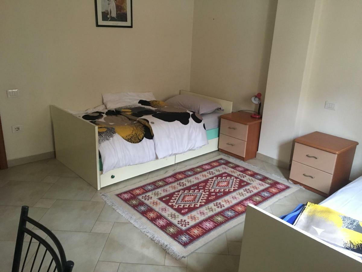 Nina Guest House Tiranë Ngoại thất bức ảnh