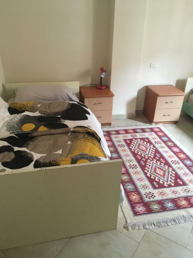 Nina Guest House Tiranë Ngoại thất bức ảnh